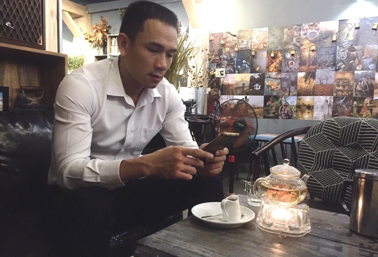 Tiểu thuyết gia và nhà môi giới BDS tieu thuyet gia va nha moi gioi bds