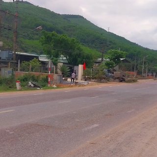 Đất gần 1000m2  MT QL1A