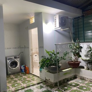 Nhà 3 tầng khu chợ Dinh